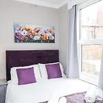 Tennyson House 度假居 *
