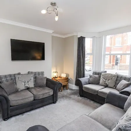 Tennyson House * Scarborough