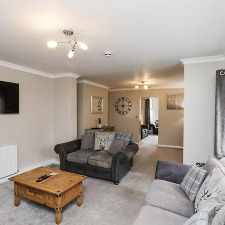 Tennyson House * Scarborough