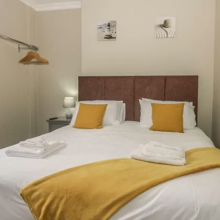 Tennyson House Holiday home